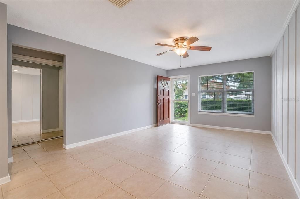 For Rent: $2,500 (3 beds, 2 baths, 1320 Square Feet)