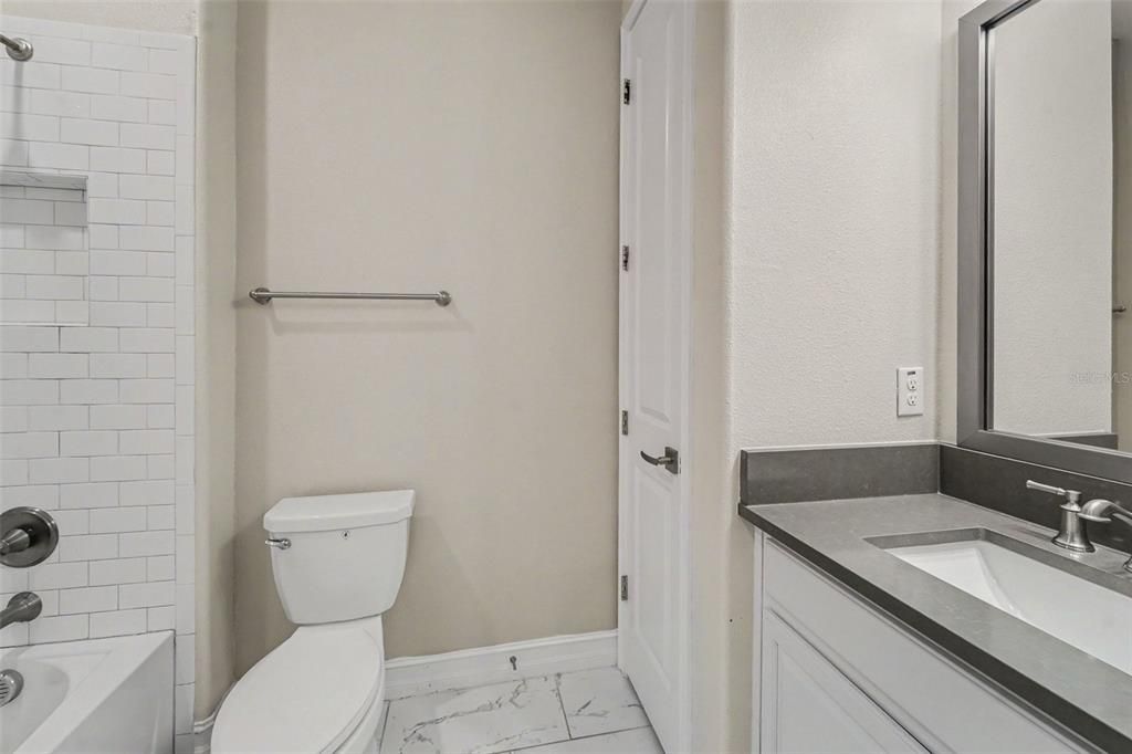 For Sale: $339,900 (3 beds, 2 baths, 1827 Square Feet)