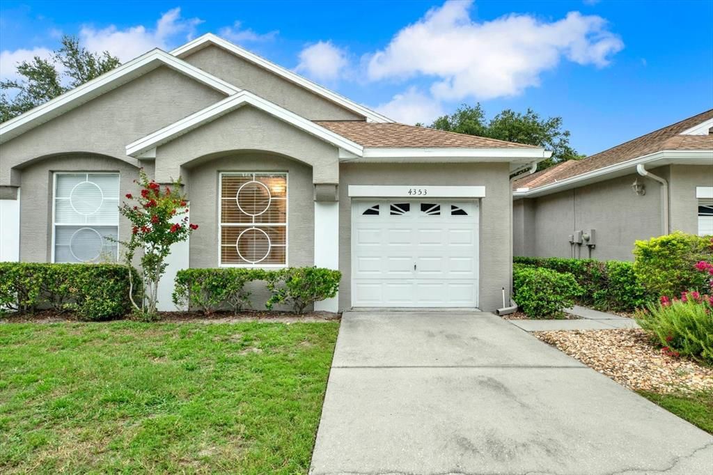For Sale: $309,000 (2 beds, 2 baths, 1360 Square Feet)