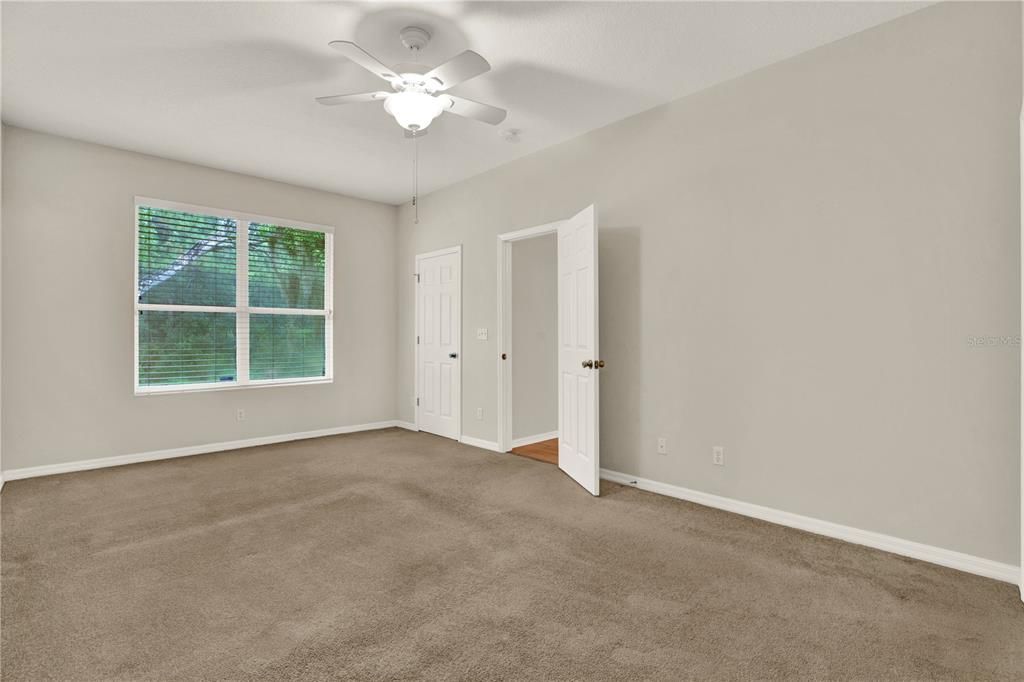 For Sale: $309,000 (2 beds, 2 baths, 1360 Square Feet)