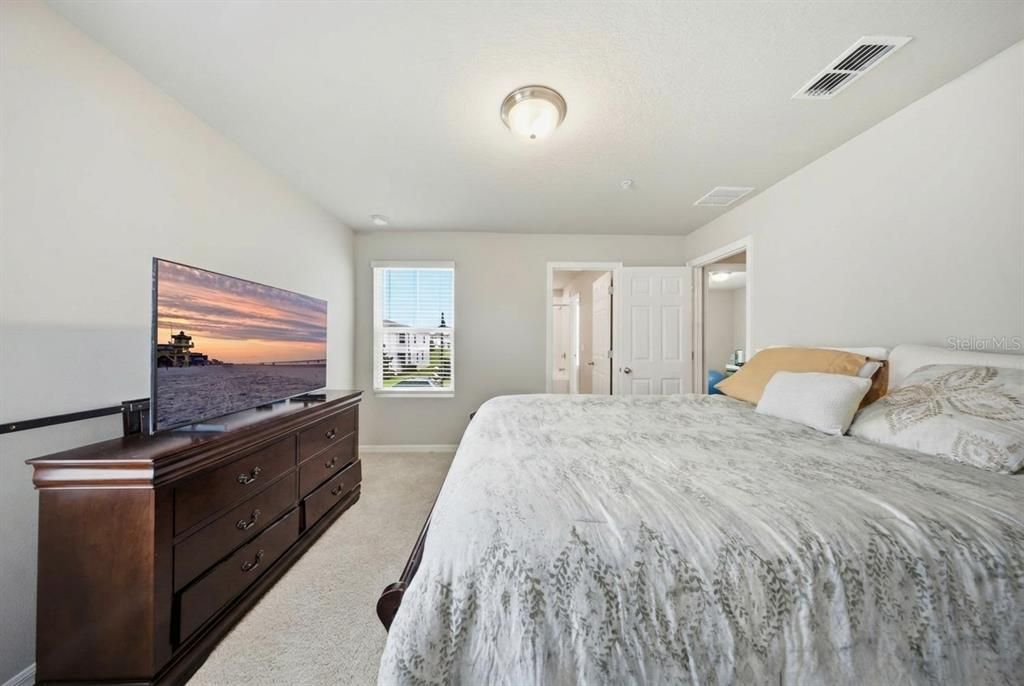 For Sale: $355,000 (3 beds, 2 baths, 1795 Square Feet)