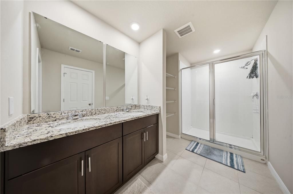 For Sale: $355,000 (3 beds, 2 baths, 1795 Square Feet)