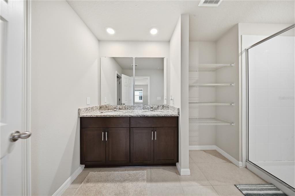 For Sale: $355,000 (3 beds, 2 baths, 1795 Square Feet)
