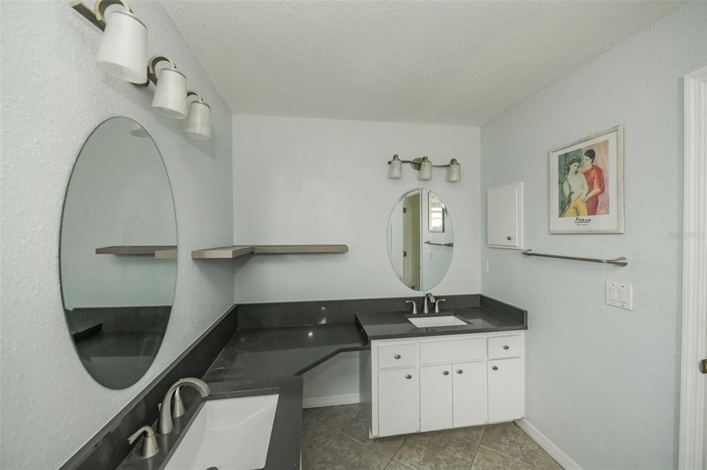 For Rent: $2,650 (3 beds, 2 baths, 2270 Square Feet)
