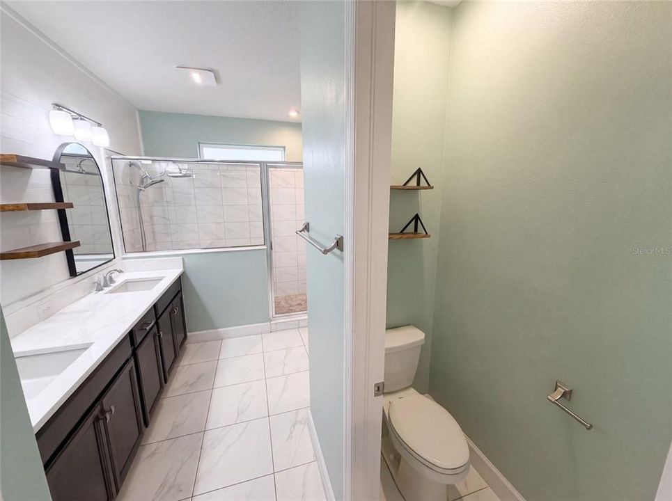 Activo con contrato: $511,000 (4 camas, 3 baños, 2418 Pies cuadrados)