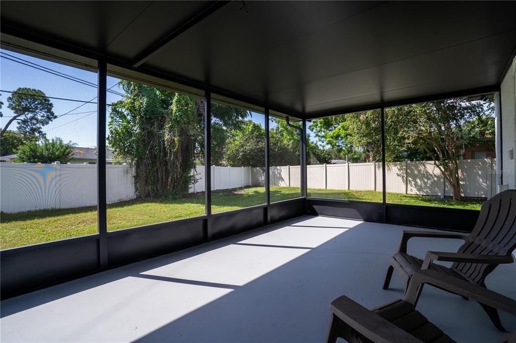 Activo con contrato: $449,000 (3 camas, 2 baños, 1260 Pies cuadrados)