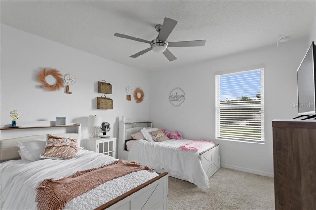 For Sale: $410,000 (4 beds, 2 baths, 2427 Square Feet)