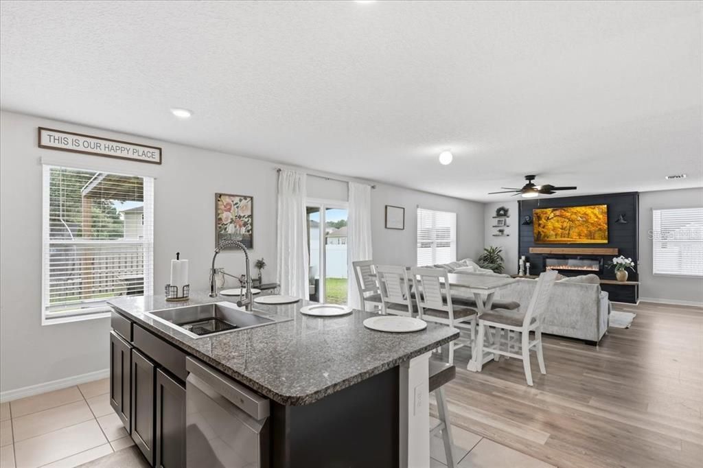 For Sale: $410,000 (4 beds, 2 baths, 2427 Square Feet)