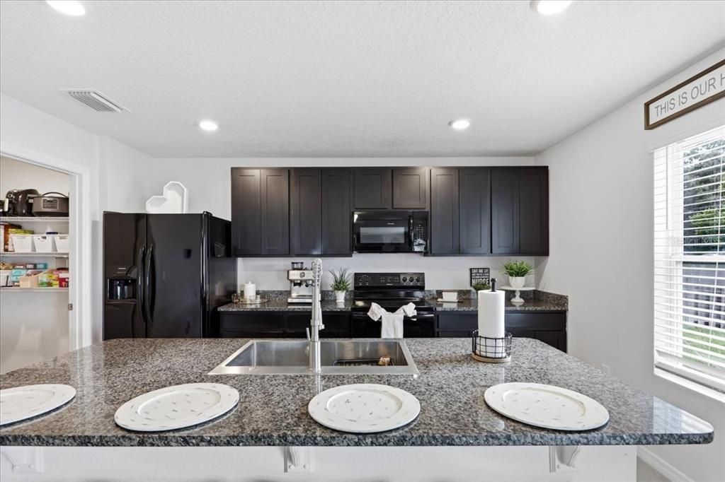 For Sale: $410,000 (4 beds, 2 baths, 2427 Square Feet)