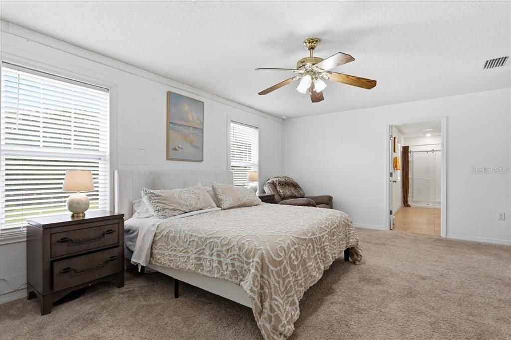For Sale: $410,000 (4 beds, 2 baths, 2427 Square Feet)