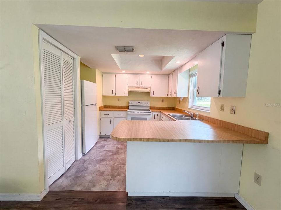 En Venta: $177,000 (2 camas, 1 baños, 972 Pies cuadrados)