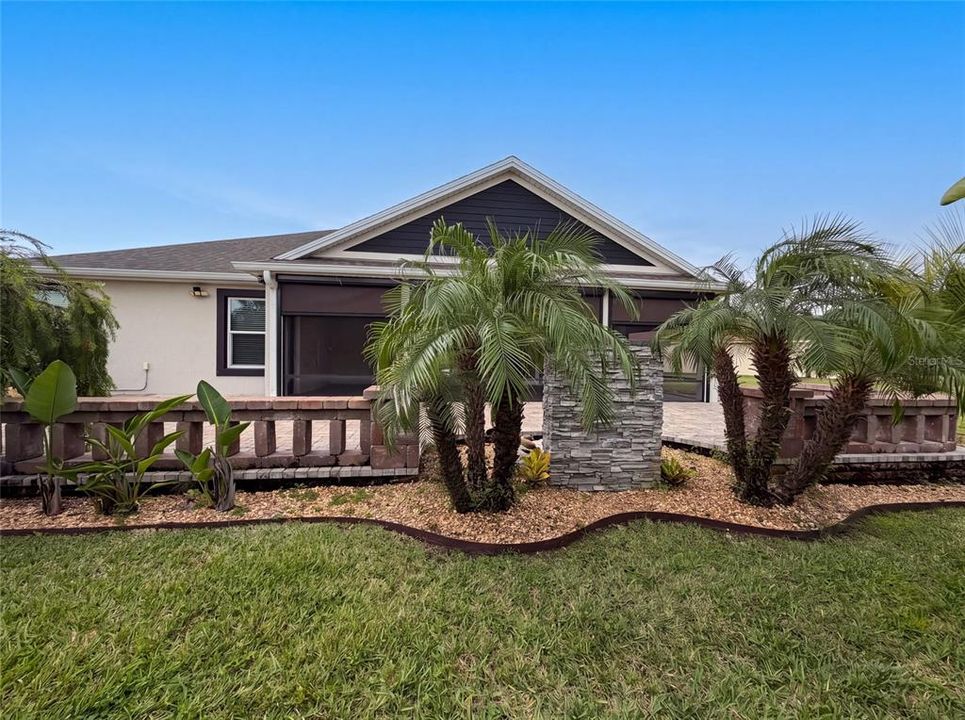 For Sale: $545,000 (3 beds, 2 baths, 2033 Square Feet)