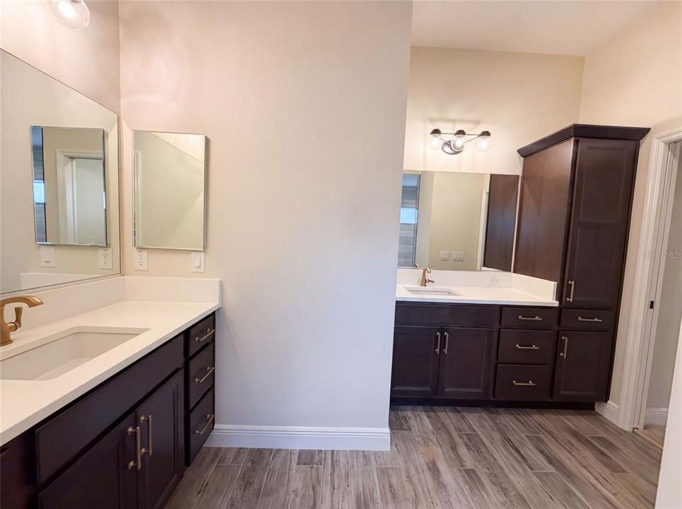 For Sale: $545,000 (3 beds, 2 baths, 2033 Square Feet)