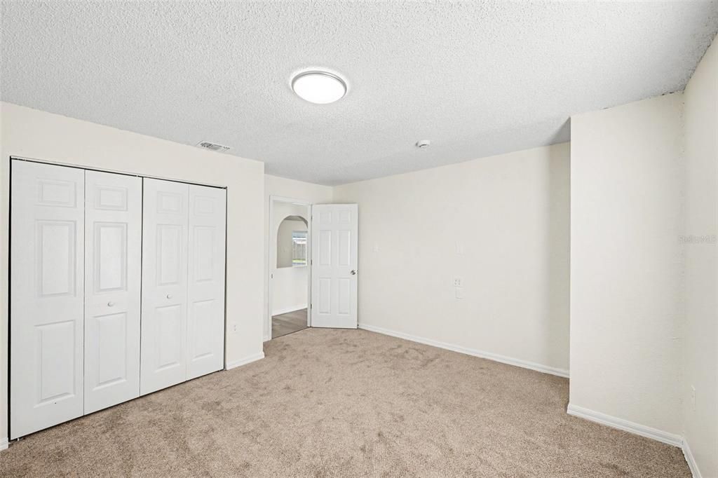 For Sale: $294,900 (3 beds, 2 baths, 1613 Square Feet)