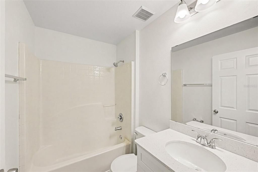 For Sale: $294,900 (3 beds, 2 baths, 1613 Square Feet)