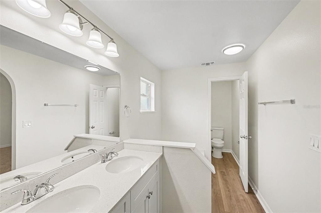 For Sale: $294,900 (3 beds, 2 baths, 1613 Square Feet)