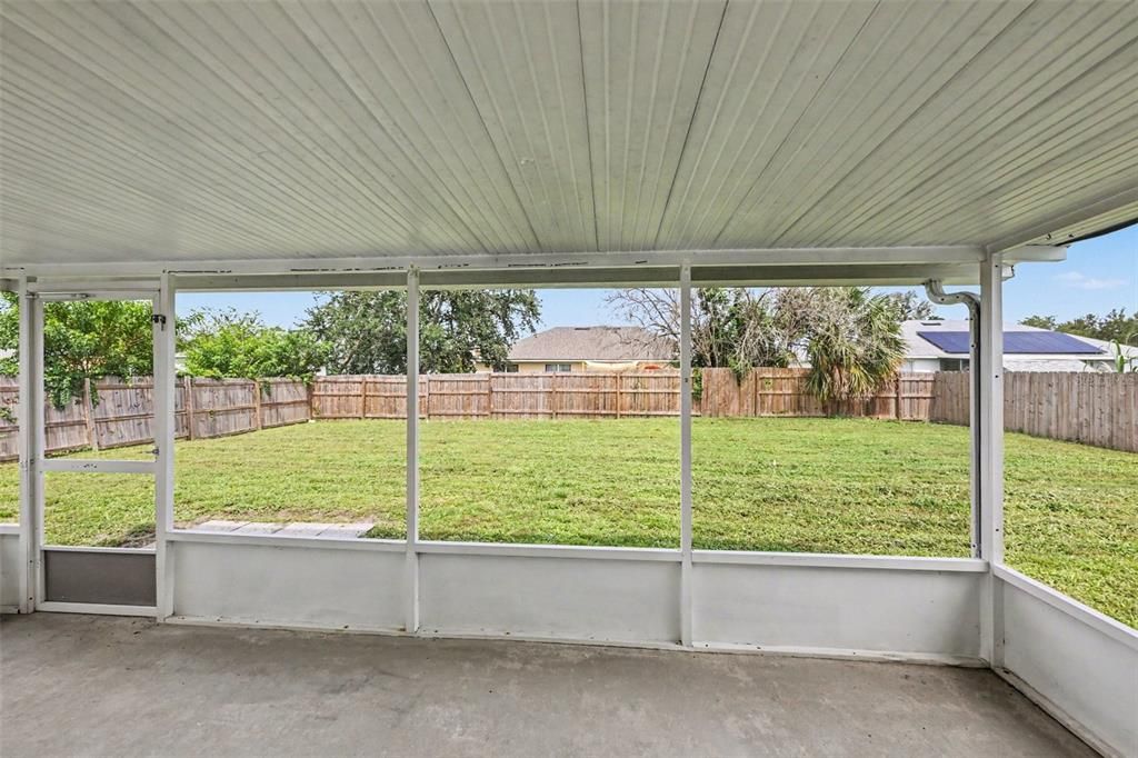 For Sale: $294,900 (3 beds, 2 baths, 1613 Square Feet)