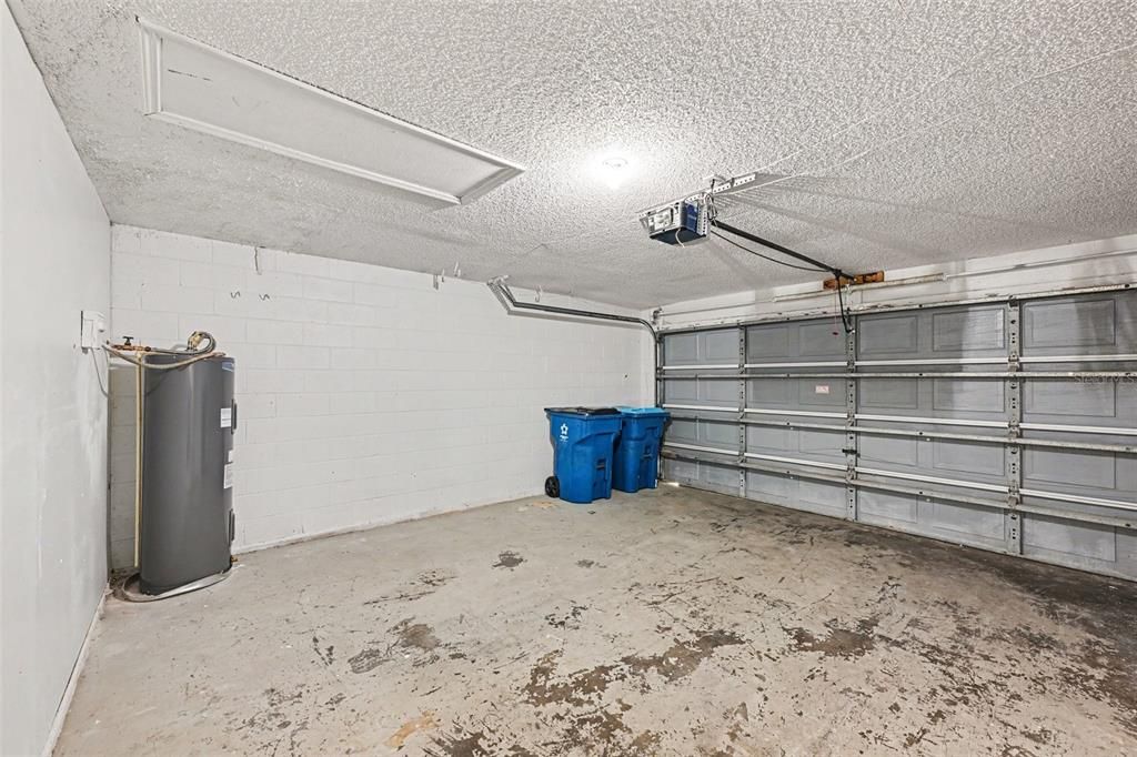 For Sale: $294,900 (3 beds, 2 baths, 1613 Square Feet)