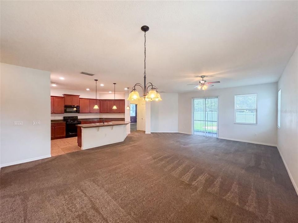 Active With Contract: $311,000 (3 beds, 2 baths, 2046 Square Feet)