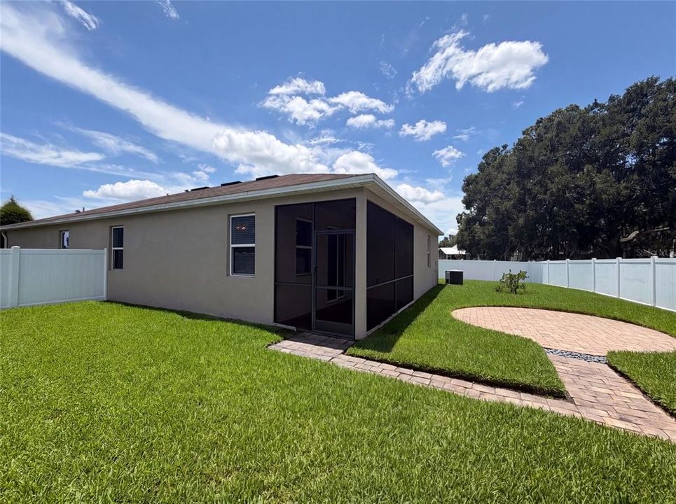 Active With Contract: $311,000 (3 beds, 2 baths, 2046 Square Feet)