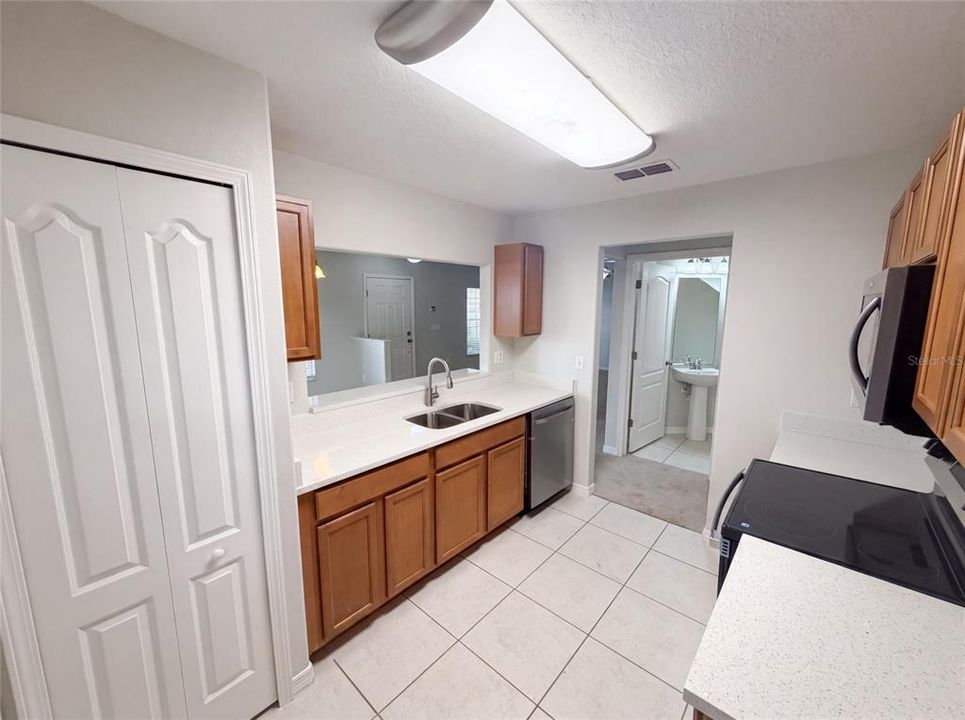 En Venta: $186,000 (3 camas, 2 baños, 1363 Pies cuadrados)