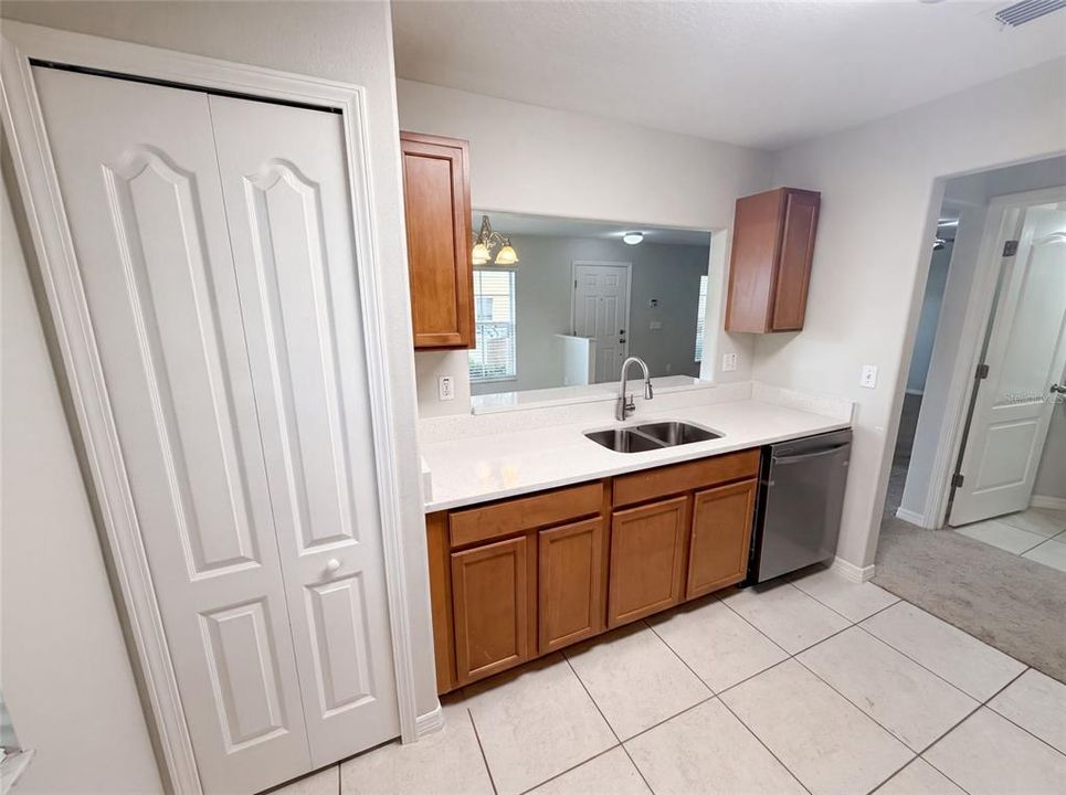 En Venta: $186,000 (3 camas, 2 baños, 1363 Pies cuadrados)
