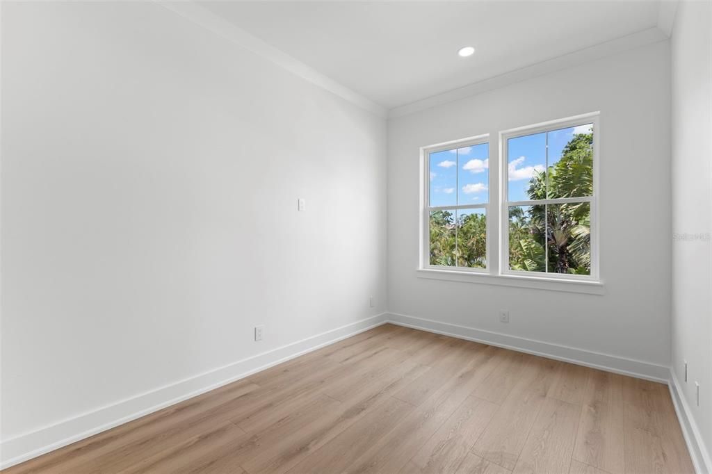 En Venta: $929,900 (4 camas, 2 baños, 2168 Pies cuadrados)