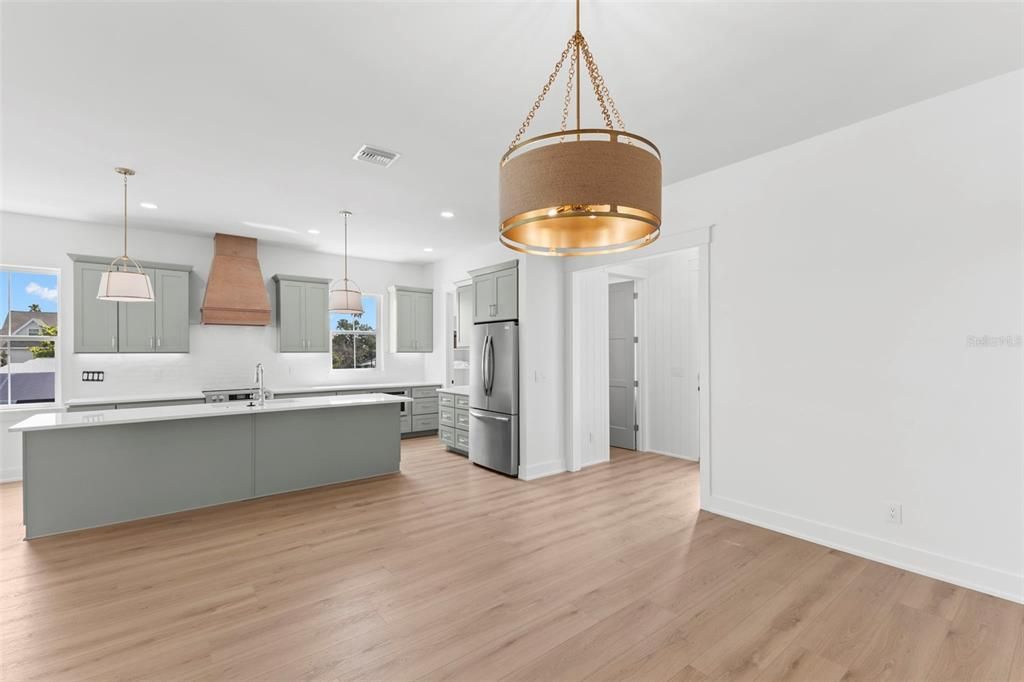 En Venta: $929,900 (4 camas, 2 baños, 2168 Pies cuadrados)