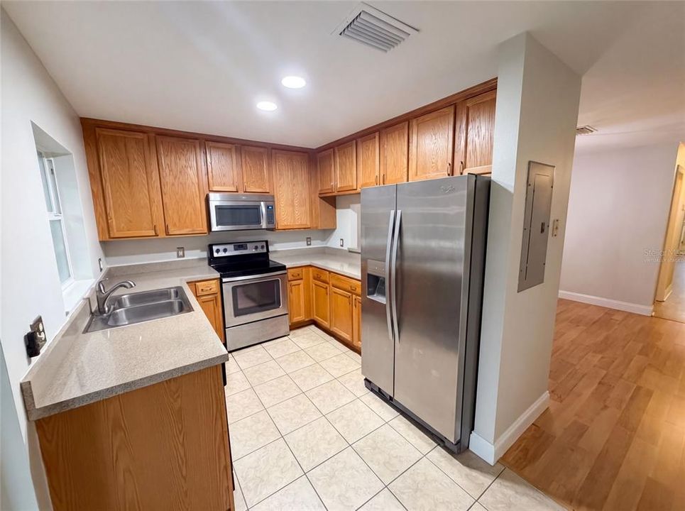For Sale: $185,000 (2 beds, 2 baths, 1538 Square Feet)
