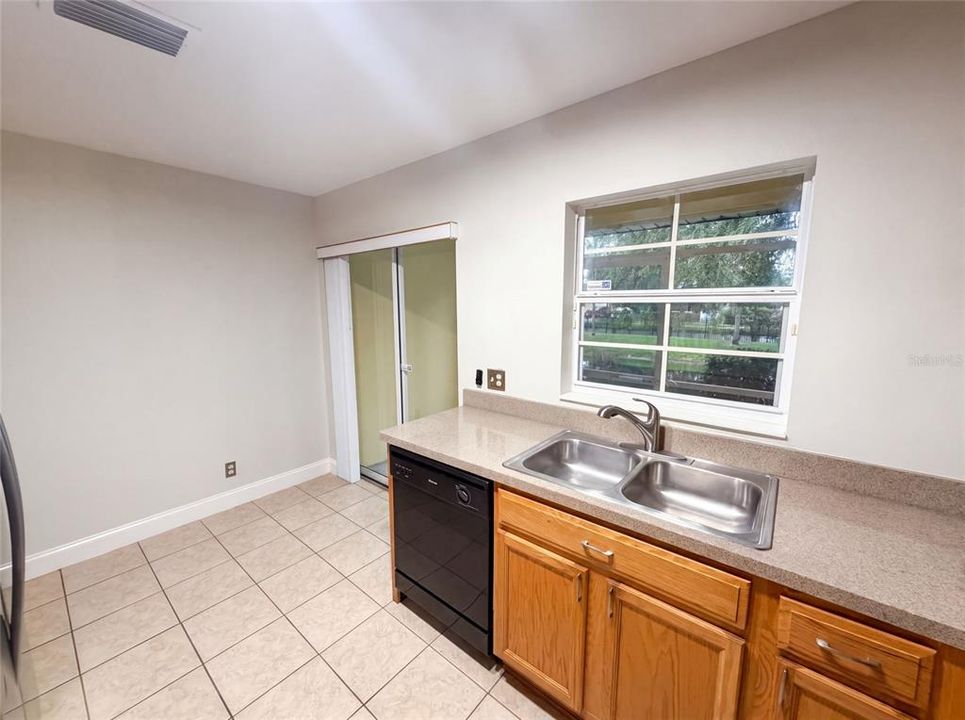 For Sale: $185,000 (2 beds, 2 baths, 1538 Square Feet)