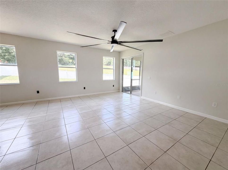Active With Contract: $425,000 (4 beds, 3 baths, 2420 Square Feet)