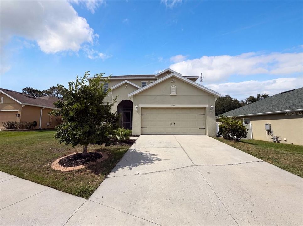 Active With Contract: $425,000 (4 beds, 3 baths, 2420 Square Feet)