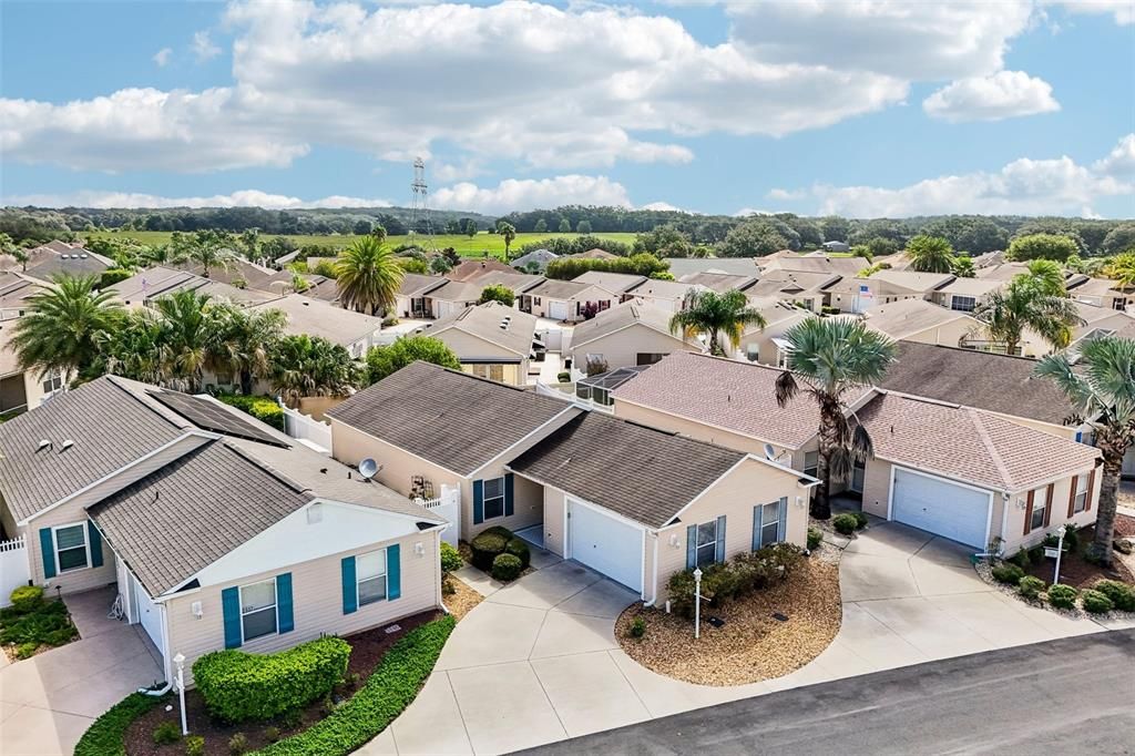 Active With Contract: $315,000 (2 beds, 2 baths, 1138 Square Feet)