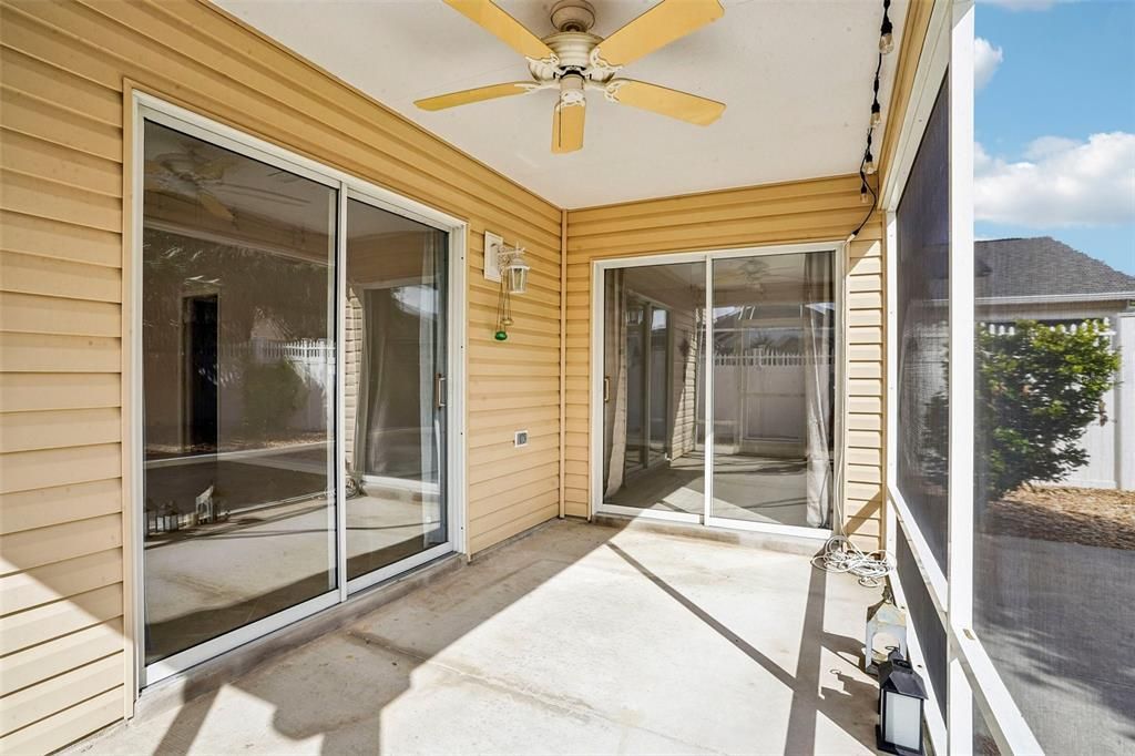 Active With Contract: $315,000 (2 beds, 2 baths, 1138 Square Feet)