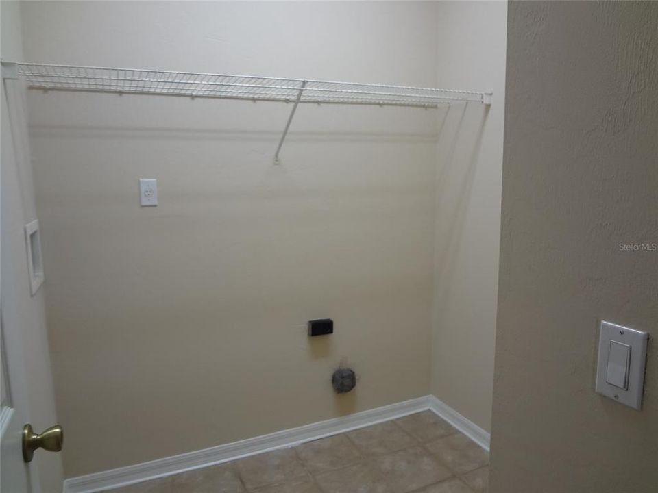 For Sale: $369,000 (4 beds, 2 baths, 2017 Square Feet)
