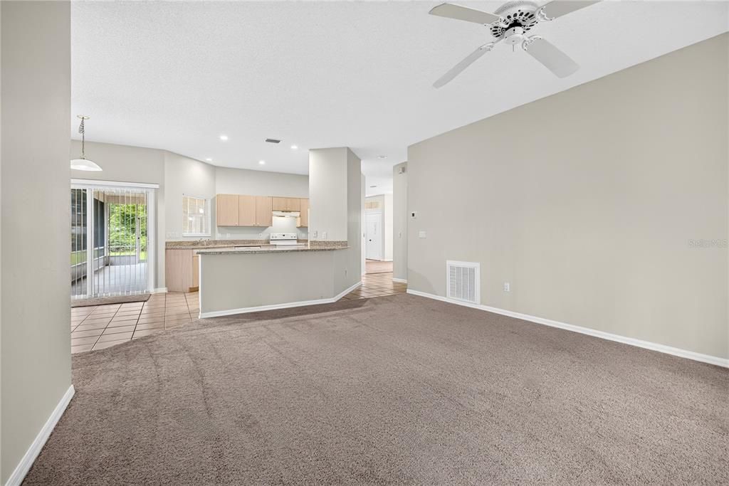 For Sale: $369,000 (4 beds, 2 baths, 2017 Square Feet)