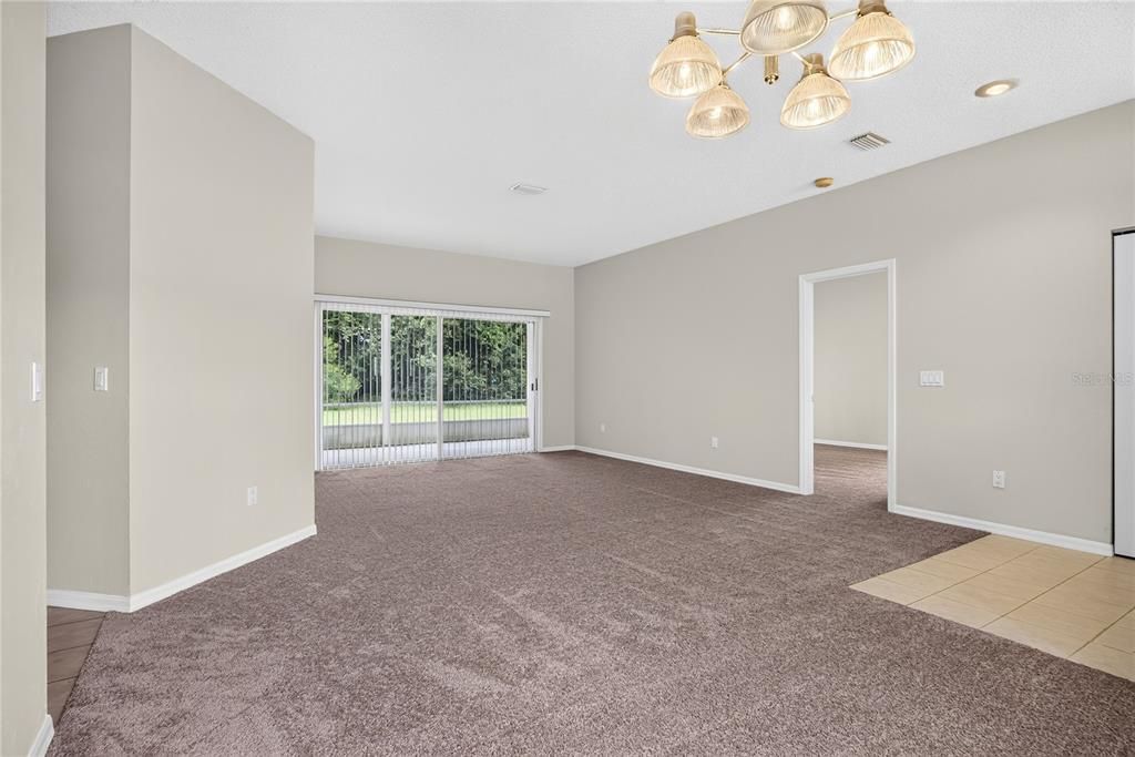 For Sale: $369,000 (4 beds, 2 baths, 2017 Square Feet)