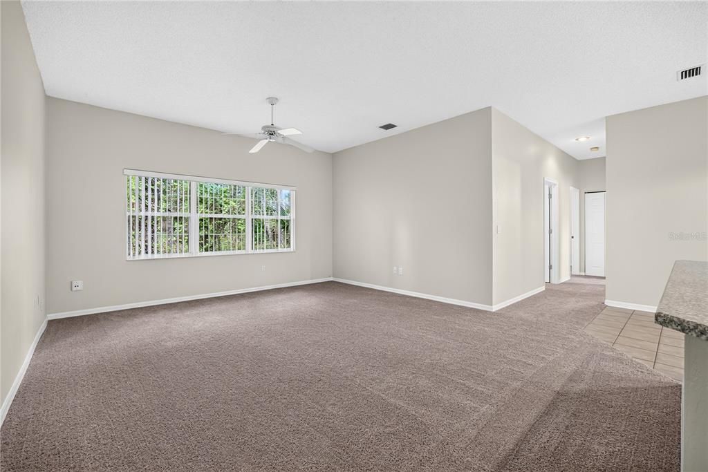 For Sale: $369,000 (4 beds, 2 baths, 2017 Square Feet)