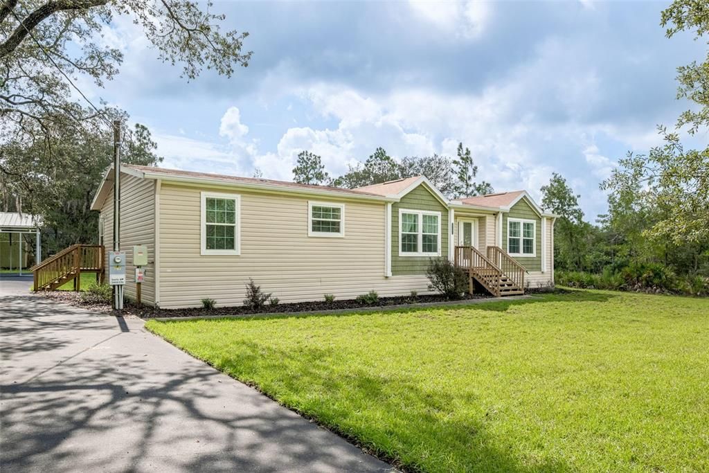 For Sale: $345,000 (3 beds, 2 baths, 1860 Square Feet)