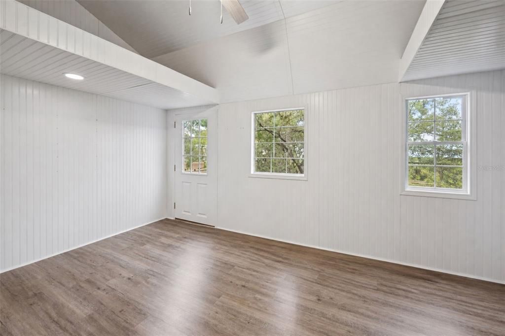 For Sale: $345,000 (3 beds, 2 baths, 1860 Square Feet)