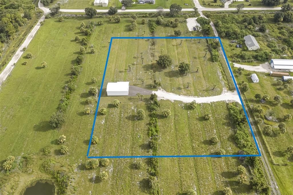 На продажу: $475,000 (3.75 acres)