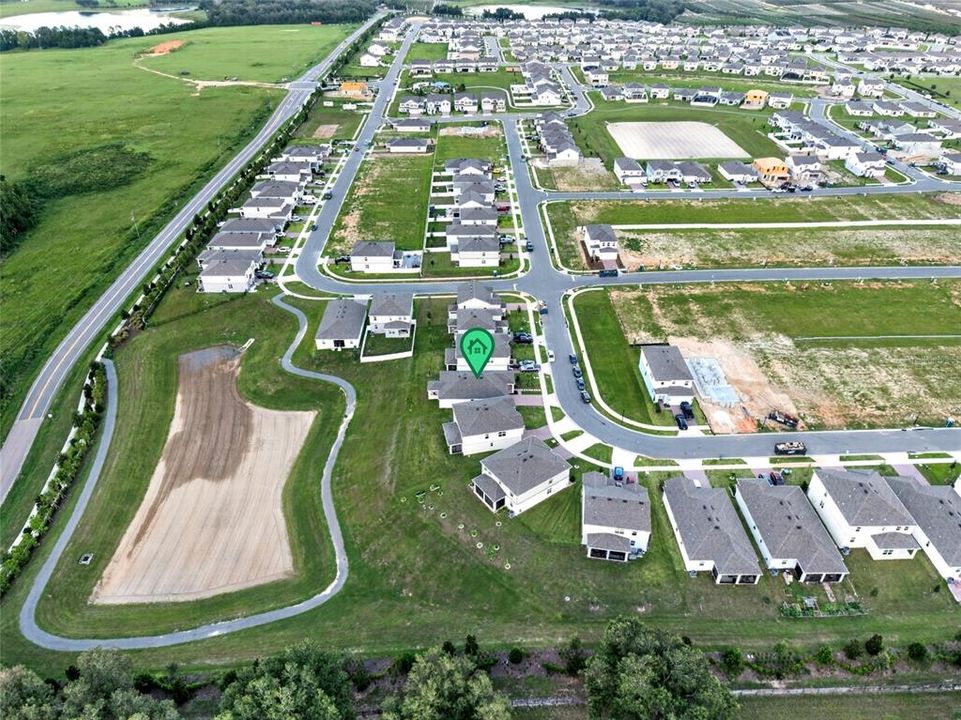 На продажу: $449,000 (4 спален, 2 ванн, 1866 Квадратных фут)