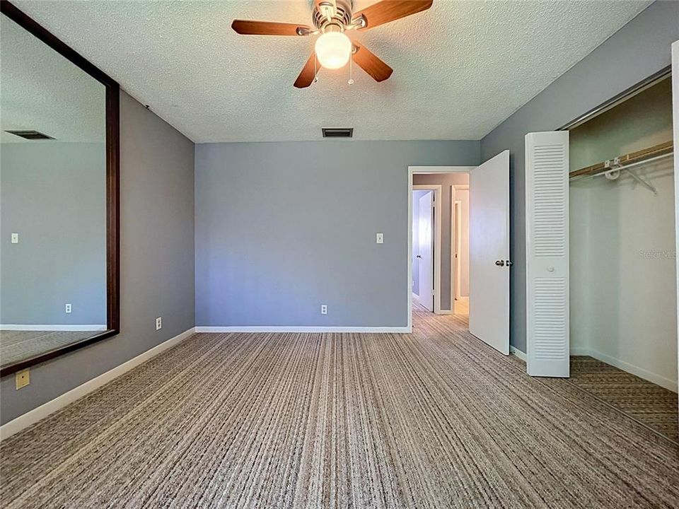 For Sale: $165,000 (2 beds, 1 baths, 1102 Square Feet)
