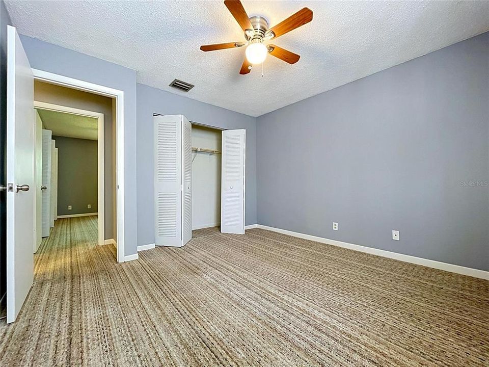 For Sale: $165,000 (2 beds, 1 baths, 1102 Square Feet)