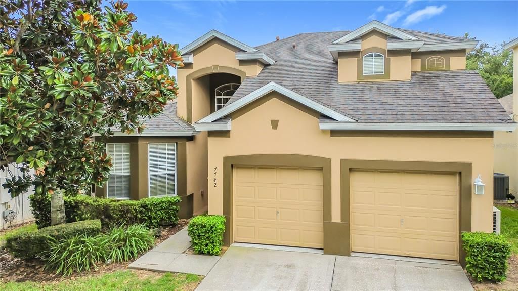 En Venta: $699,900 (5 camas, 5 baños, 2494 Pies cuadrados)