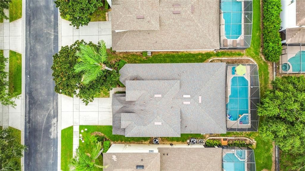 En Venta: $699,900 (5 camas, 5 baños, 2494 Pies cuadrados)