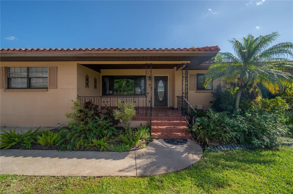 For Rent: $4,000 (3 beds, 2 baths, 1712 Square Feet)