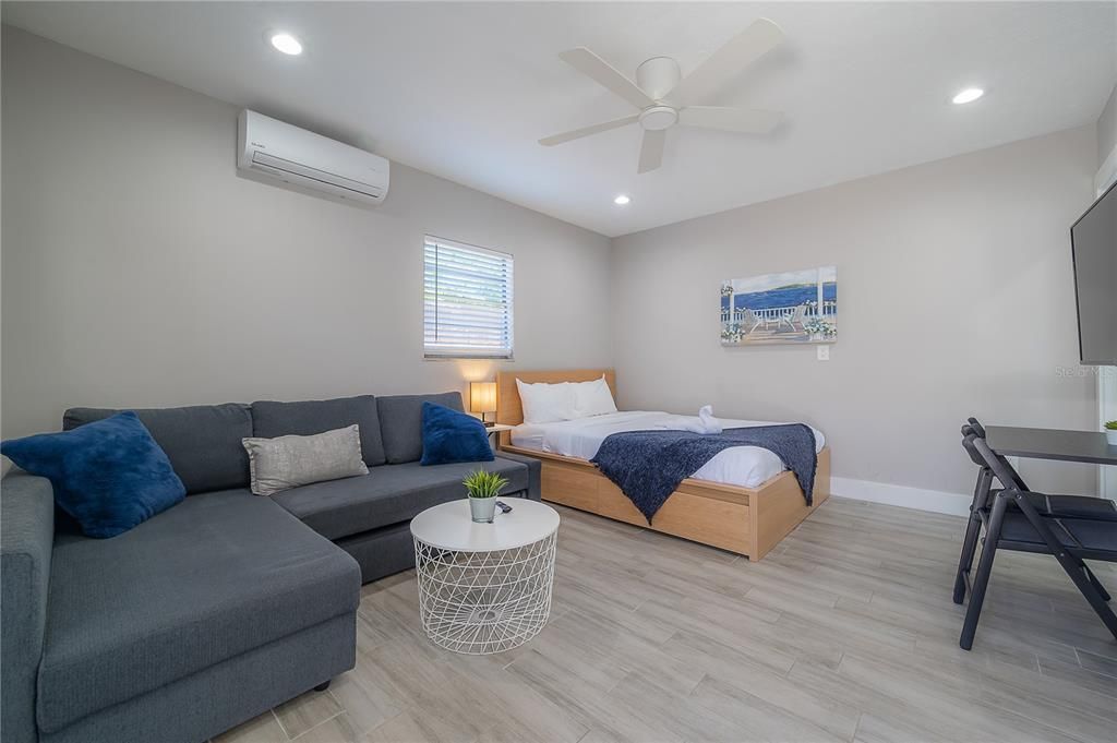 For Rent: $4,000 (3 beds, 2 baths, 1712 Square Feet)