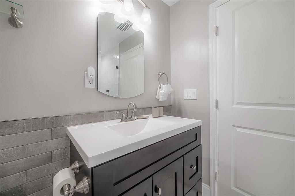 For Rent: $4,000 (3 beds, 2 baths, 1712 Square Feet)