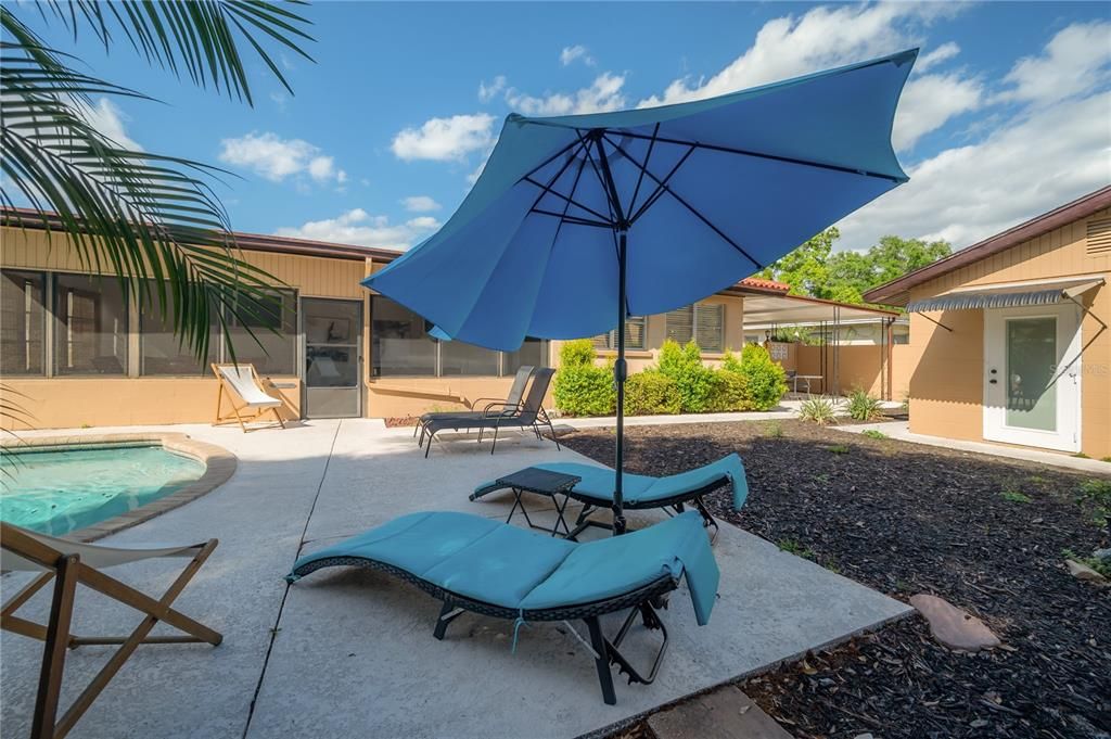 For Rent: $4,000 (3 beds, 2 baths, 1712 Square Feet)